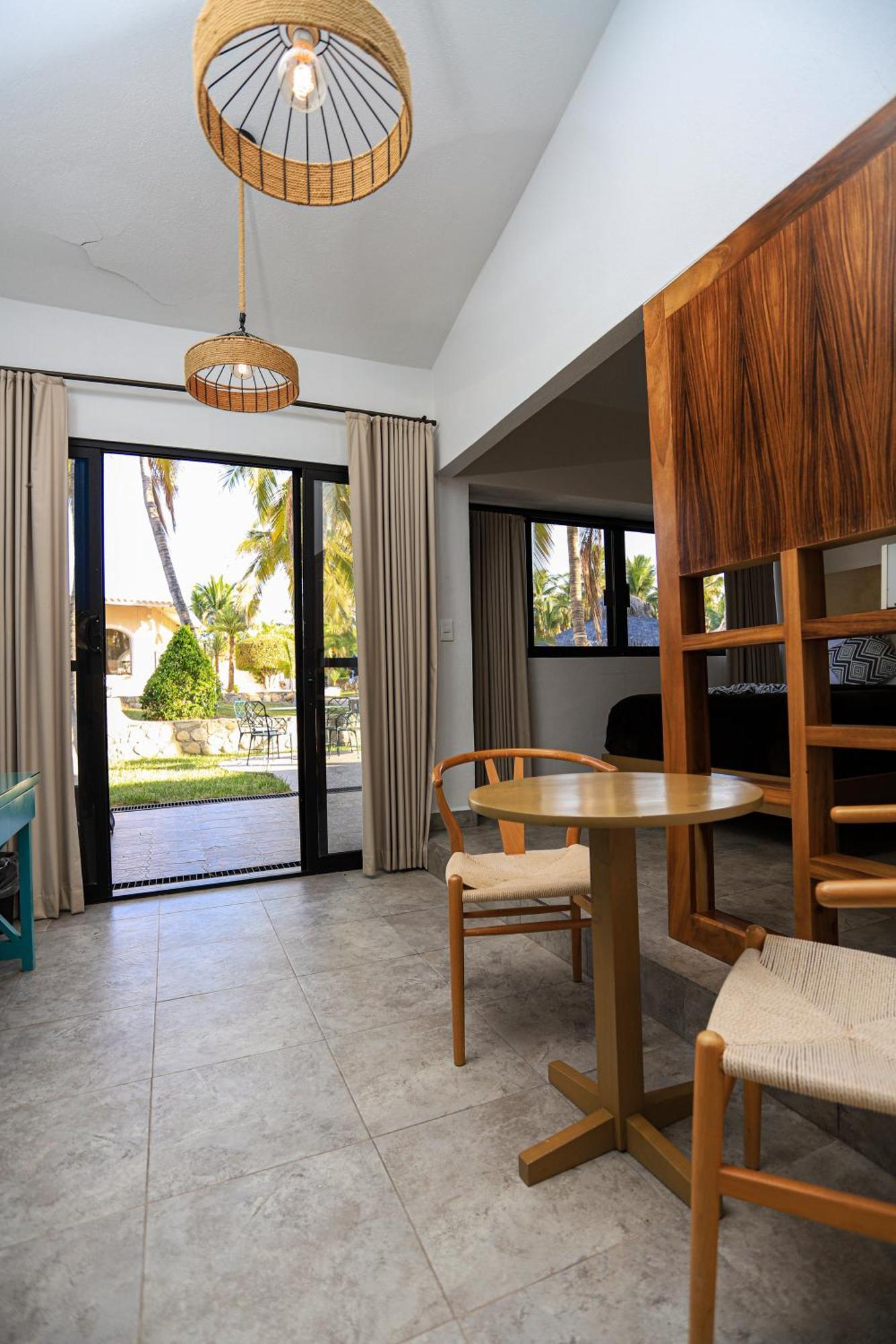 Buena Vista Oceanfront & Hot Springs Resort Buenavista  Extérieur photo